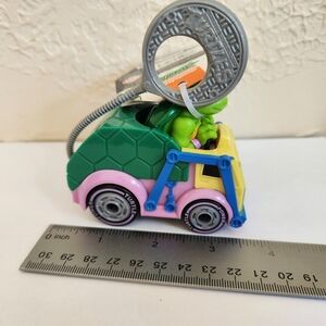 Teenage Mutant Ninja Turtles Rad Rip Racer Donatello Action Figure